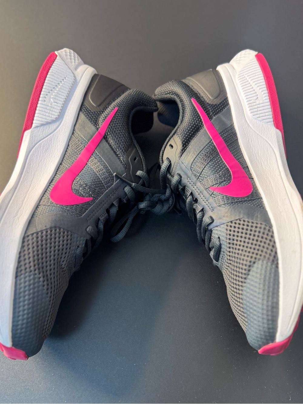 Nike Women's Dark Gray and Pink Motion Running Shoes Size 11 - Picture 10 of 12